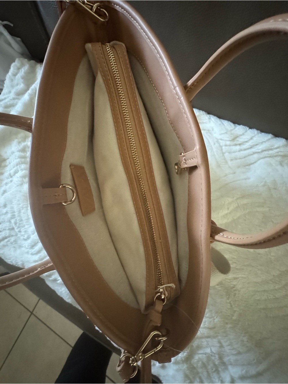 Zara Cream Canvas Tote with Tan Trim and Shoulder Strap - Picture 4 of 7
